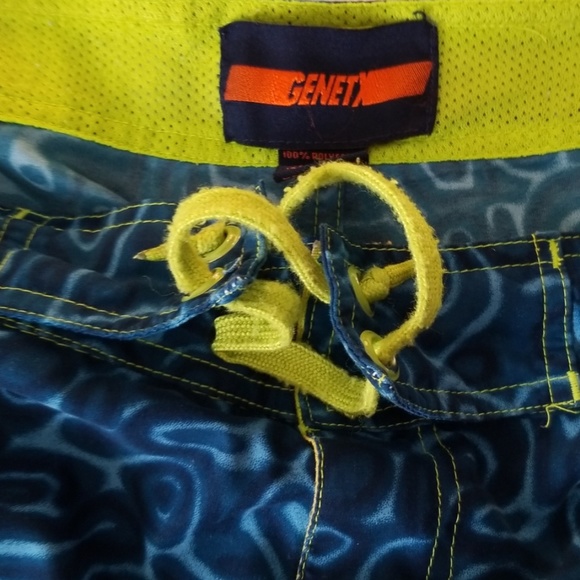 Genetx Men's Watercolor/Floral Swim trunks - Picture 5 of 6